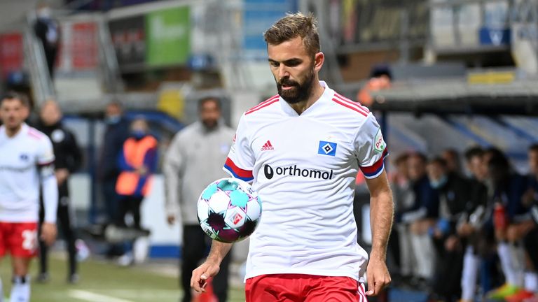 LUKAS HINTERSEER - Wechselt von Ulsan Hyundai (Südkorea) zu Hannover 96 und unterschreibt einen Vertrag bis 2023. 