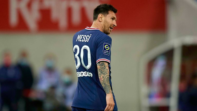 Lionel Messi feiert in Reims sein Debüt für PSG.