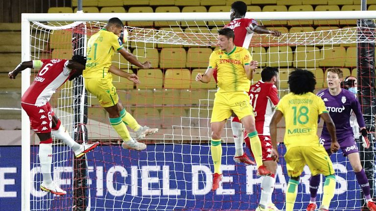 Die AS Monaco mit Keeper Alexander Nübel (r.) verpasst den Sieg gegen den FC Nantes. 