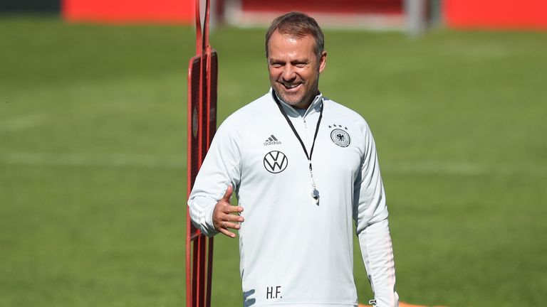 Hansi Flick: 02.09.2021, Liechtenstein - Deutschland  in St. Gallen (WM-Qualifikation)