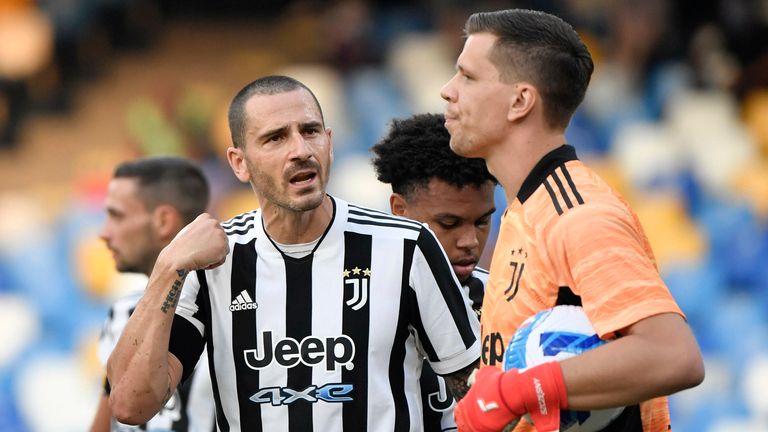 Juventus verliert das Spitzenspiel beim SSC Neapel.