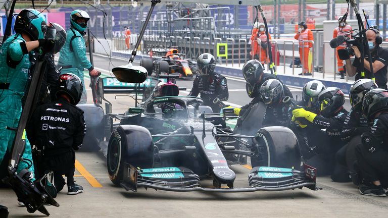 PLATZ 8: Mercedes (Lewis Hamilton) - 2,73 Sek. - 4 Punkte.