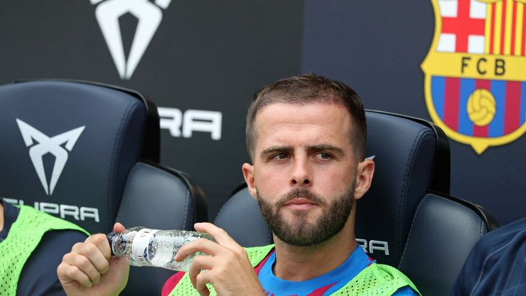 Trainer Ronald Koeman fand für Miralem Pjanic keine Verwendung. Nun äußerte sich der Bosnier zu seinem Ex-Coach. 