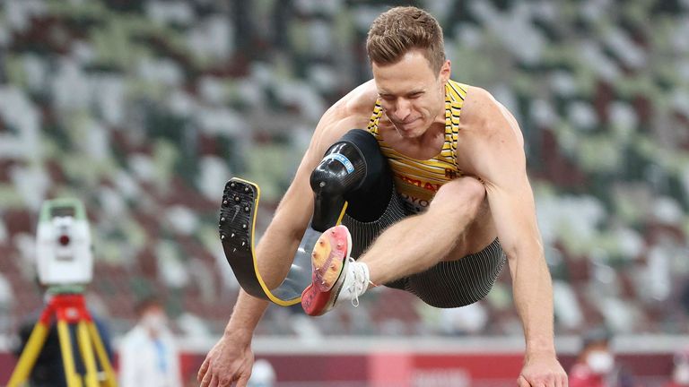 Markus Rehm springt zu Gold.