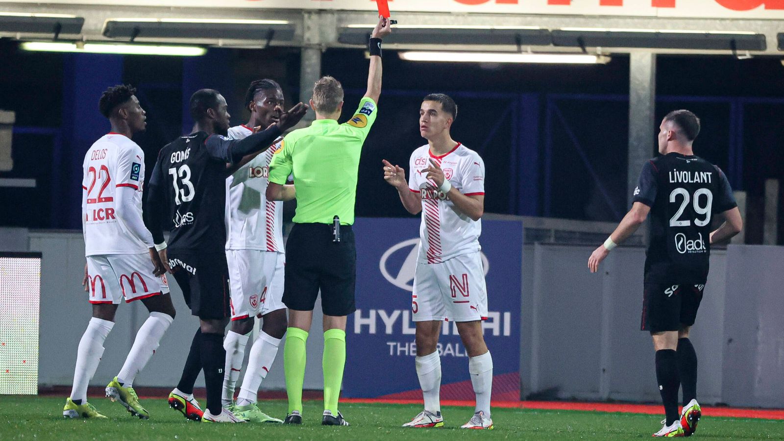 France News: Giovanni Haag fait une nouveauté carton rouge |  nouvelles du football