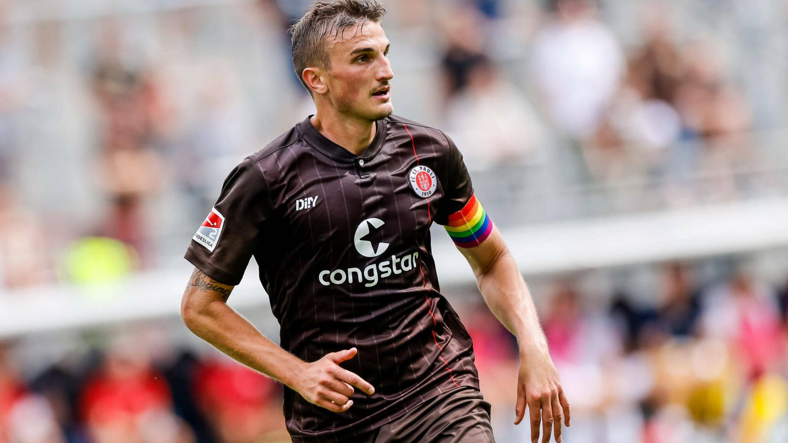 FC St. Pauli: Philipp Ziereis über Platz 1 und Ziele | Fußball News | Sky  Sport