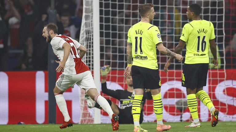 Dortmund geht bei Ajax unter