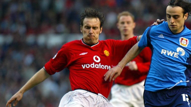 INNENVERTEIDIGER: Laurent Blanc (ehemals Montpellier, Olympique Marseille, Inter Mailand, Manchester United); 1998 wird er mit Frankreich Weltmeister