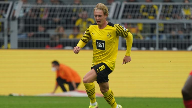 Platz 8: Julian Brandt (25), Borussia Dortmund, neuer Marktwert: 27 Millionen Euro, alter Marktwert: 35 Millionen Euro, Verlust: 8 Millionen Euro