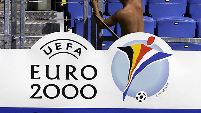 Das Logo der EM 2000 in Belgien und den Niederlanden.
