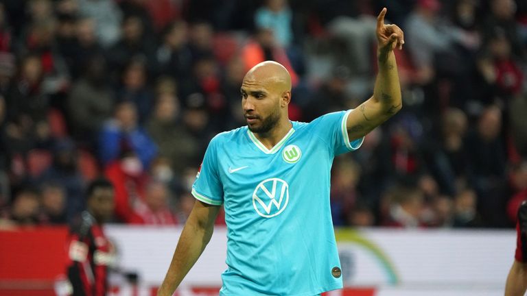 VFL WOLFSBURG: John Anthony Brooks, William, Admir Mehmedi, Daniel Ginczek, Pavao Pervan, Marvin Stefaniak und Dodi Lukebakio (ausgeliehen ohne Kaufoption).