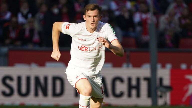 Luca Kilian ist derzeit vom FSV Mainz an Köln verliehen und zeigte beim Effzeh durchaus vielversprechende Einsätze. Problem des ehemaligen U21-Nationalspielers, um wirklich ein Mann für Flick zu werden: Ist hat Jorge Mere nicht dauerhaft verdrängt.