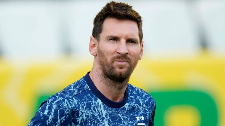 Im Nachgang der hitzigen Partie Argentinien-Peru übte Lionel Messi deutliche Kritik am Schiedsrichter - und unterstellte ihm sogar Absicht!