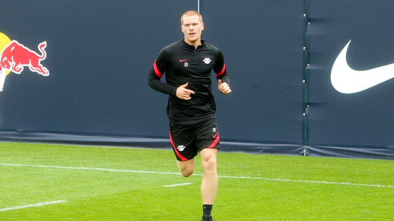 RB LEIPZIG: Marcel Halstenberg, und Hugo Novoa.