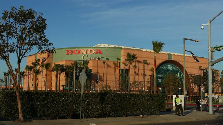 ANAHEIM DUCKS: Honda Center, Anaheim. 17.174 Plätze, Baujahr 1993.