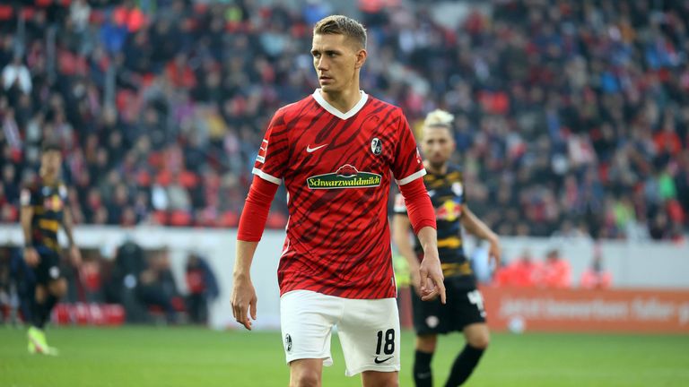 SC FREIBURG: Nils Petersen, Keven Schlotterback, Janik Haberer, Dominique Heintz und Lukas Kübler.