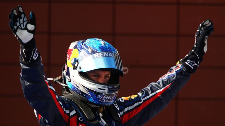 2011 bejubelte Sebastian Vettel einen seiner elf Saisonsiege auf dem Weg zum WM-Gewinn in Istanbul. Das Podium komplementierten Vettels Red-Bull-Teamkollege Mark Webber sowie Fernando Alonso im Ferrari.