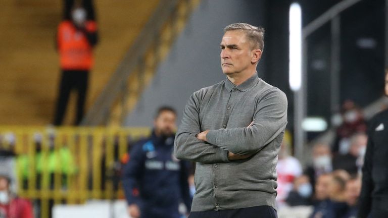 Stefan Kuntz hat bei seinem Einstand keinen Sieg einfahren können.