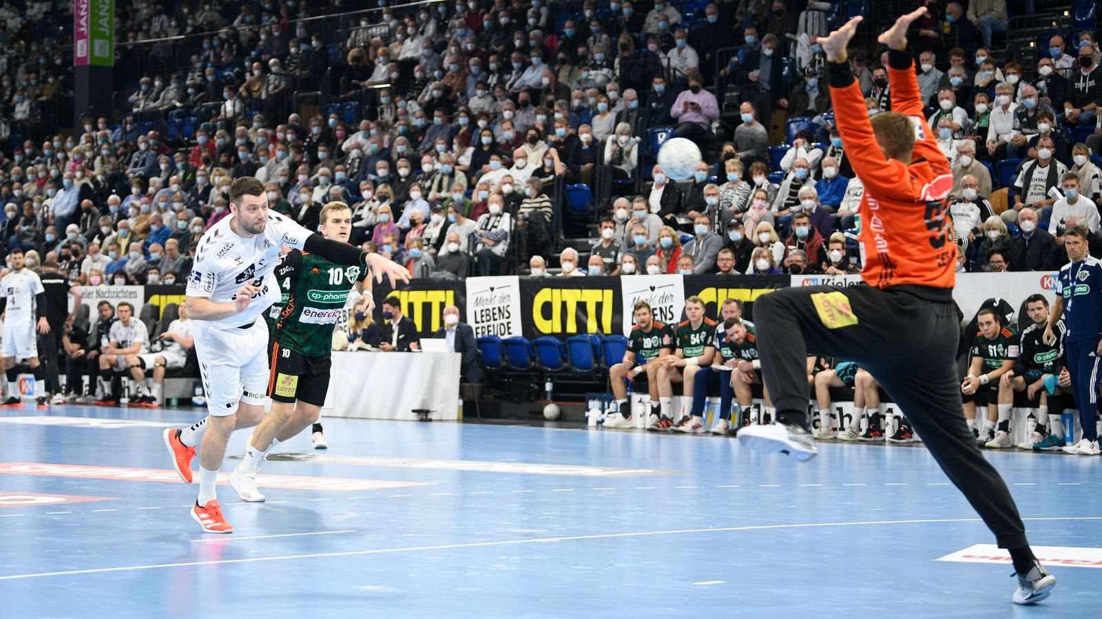Handball News THW Kiel feiert deutlichen Heimsieg über Hannover Handball News Sky Sport