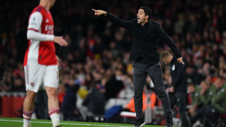 Als Trainer: Mikel Arteta, FC Arsenal, 2019-heute, bisher 99 Spiele. Erfolge: englischer Pokalsieger (2020), englischer Superpokalsieger (2021)