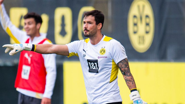 ROMAN BÜRKI: