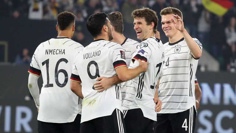 Das deutsche Team hat sich als Sieger der Qualifikationsgruppe J für die WM 2022 in Katar qualifiziert. Dabei ließ das DFB-Team Nordmazedonien, Rumänien, Armenien, Island und Liechtenstein hinter sich.