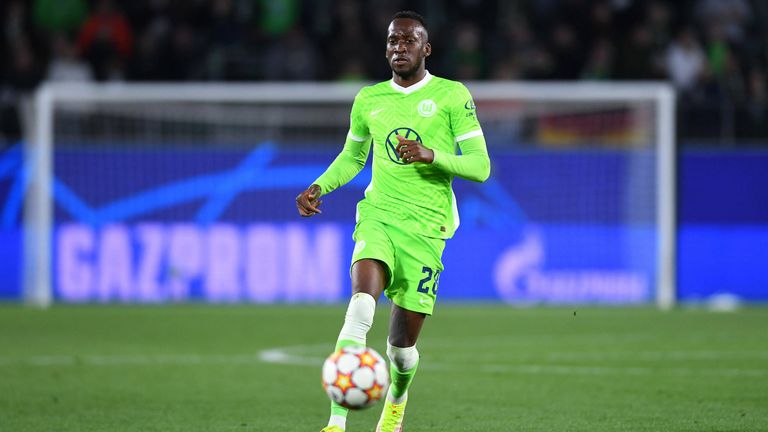 DODI LUKEBAKIO: Kommt für Weghorst und ist direkt auf Betriebstemperatur. Bereitet mit einem unwiderstehlichen 70-Meter-Sprint die Großchance für Nmecha vor (65.). Sorgt zudem immer wieder für Entlastung für die Wolfsburger Defensive. – NOTE: 2.