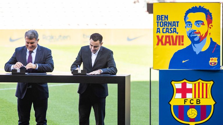 FC BARCELONA: Xavi Hernandez folgte auf Ronald Koeman. Am Wochenende steht sein Debüt als Barca-Coach gegen Stadtrivale Espanyol (14. Spieltag) an.