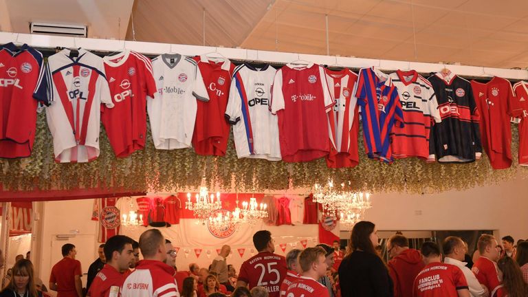 Die traditionellen Besuche bei FCB-Fanclubs müssen auch in diesem Jahr ausfallen. 