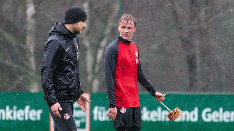 Felix Götze ist zurück auf dem Trainingsplatz des 1. FC Kaiserslautern.