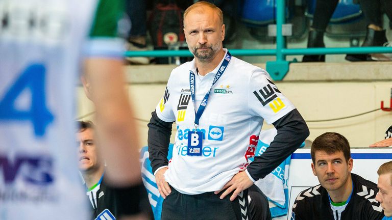Göppingens Trainer Hartmut Mayerhoffer hat seinen Vertrag verlängert.