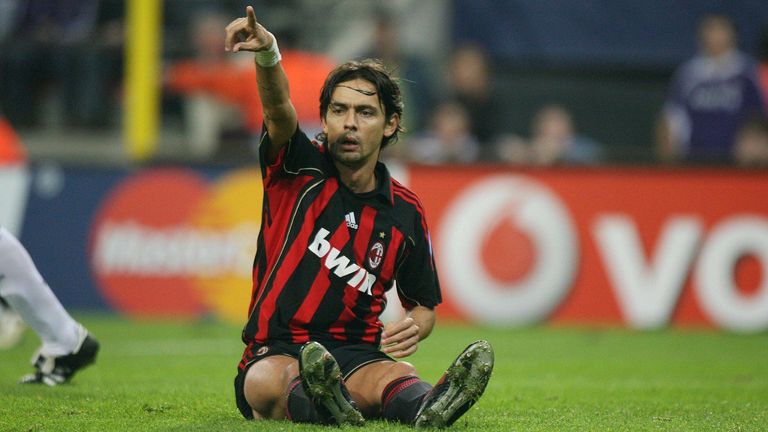 Als Spieler: Filippo Inzaghi, AC Mailand, 2001-2012, 300 Spiele, 126 Tore, Erfolge: italienischer Meister (2004, 2011), italienischer Pokalsieger (2003), Champions-League-Sieger (2003, 2007)