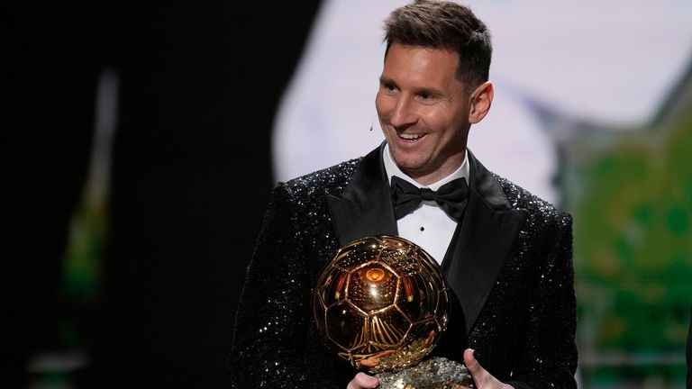 Lionel Messi gewinnt den Ballon d&#39;Or 2021.