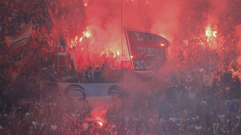 Auch die Anhänger von Olympique Marseille fallen häufig negativ auf.