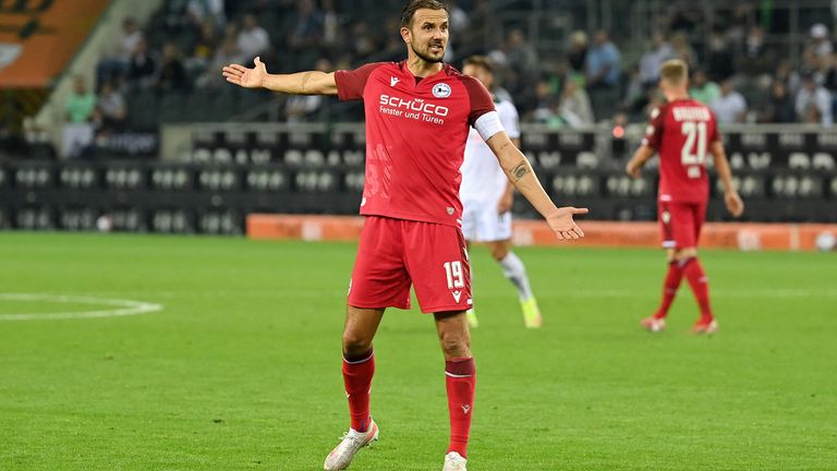Laufdistanz: Platz 1: Manuel Prietl, Bielefeld, 135,3 km – auf Platz zwei und drei folgen Joshua Kimmich (Bayern) mit 134,1 km und Niko Gießelmann (Union) mit 128,8 km.