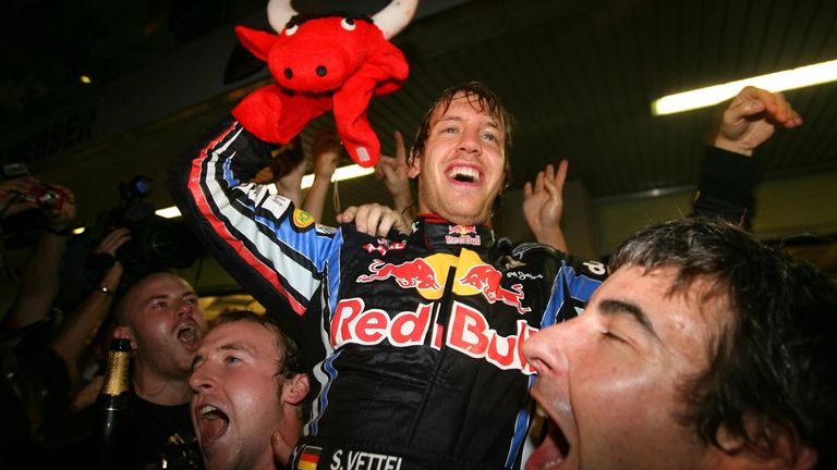 PLATZ 1: Sebastian Vettel (Red Bull) in 2010 im Alter von 23 Jahren, 4 Monaten und 11 Tagen. 
