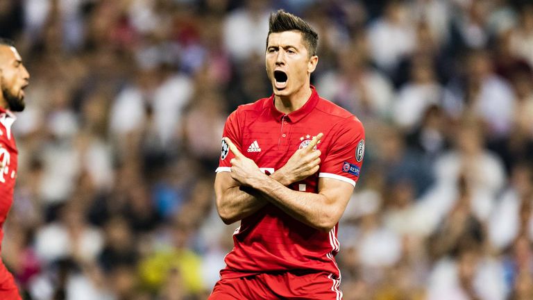 Am häufigsten war Lewandowski im wichtigsten europäischen Vereinswettbewerb gegen Real Madrid erfolgreich. Insgesamt traf der neunmalige deutsche Meister sechsmal in acht Einsätzen gegen die Königlichen.