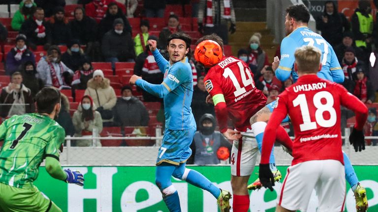 Spartak Moskau schlägt Neapel mit 2:1.