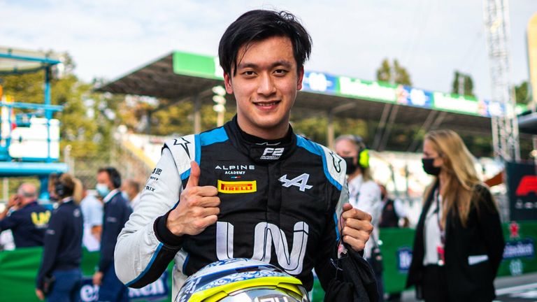 Zhou Guanyu geht ab der nächsten F1-Saison für Alfa Romeo an den Start