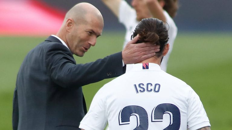 Als Trainer: Zinedine Zidane, Real Madrid, 2016-2018 und 2019 bis 2021, insgesamt 263 Spiele, Erfolge: spanischer Meister (2017,2020), spanischer Superpokallsieger (2018, 2020), Champions -League-Sieger (2016-2018), aktuell: vereinslos