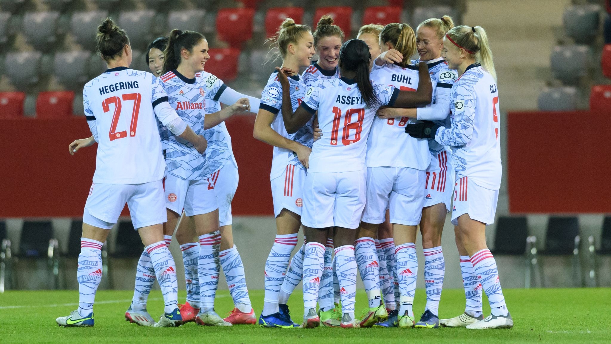 CL-Auslosung Frauen: Die Viertelfinal-Ansetzungen Stehen Fest | Fußball ...