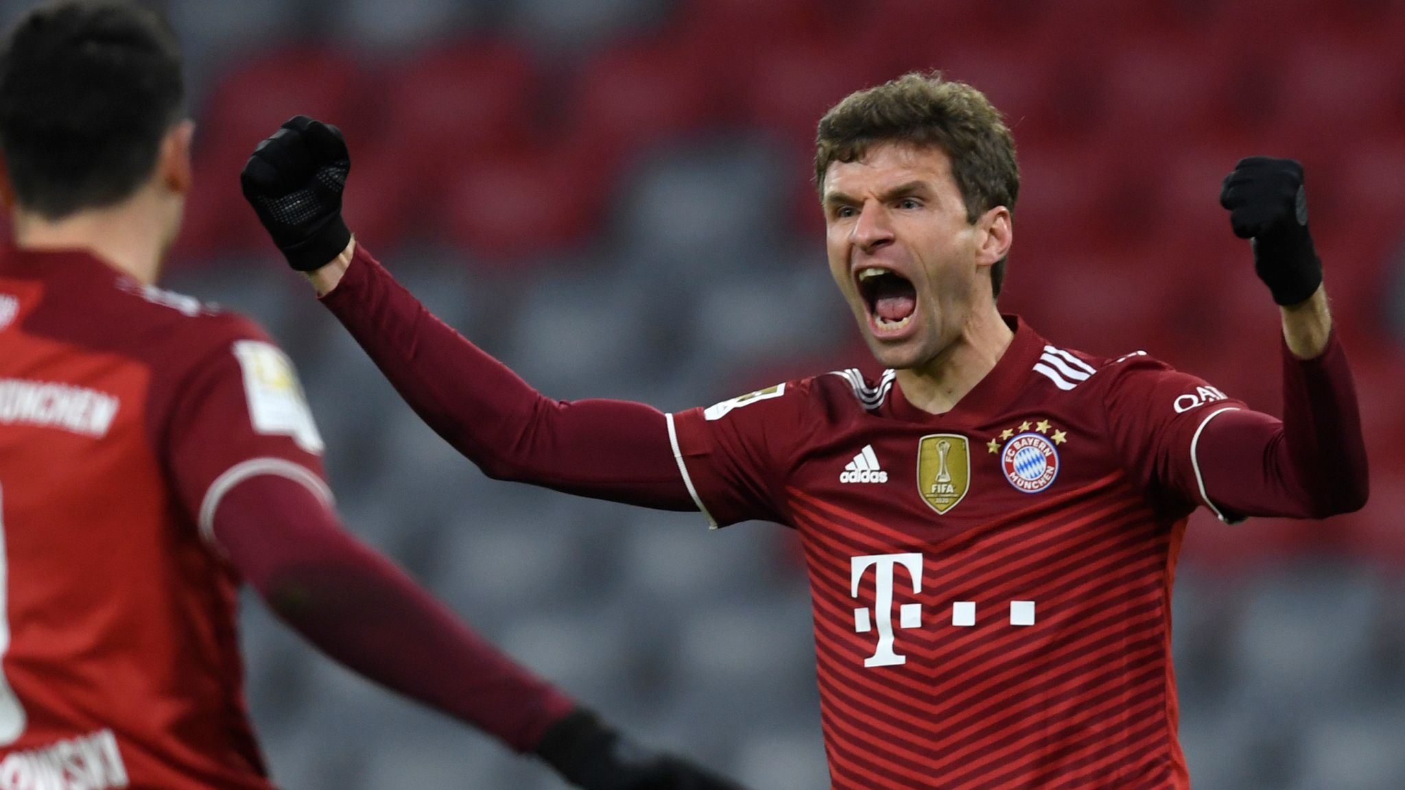 FC Bayern News Thomas Müller erklärt BeinaheTransfers Fußball News