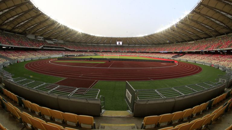 Stade Ahmadou Ahidjo (Yaoundé), Kapazität: 42.500