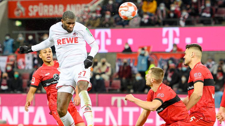 Anthony Modeste ist in der Luft bärenstark.