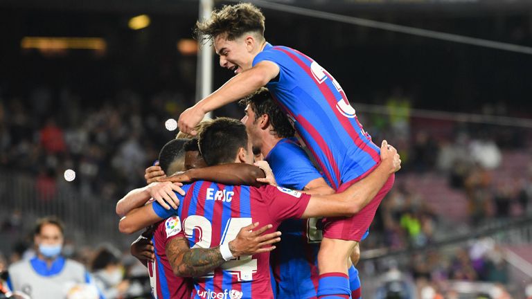 Eine Gerüst aus jungen Spielern soll die Zukunft beim FC Barcelona bilden