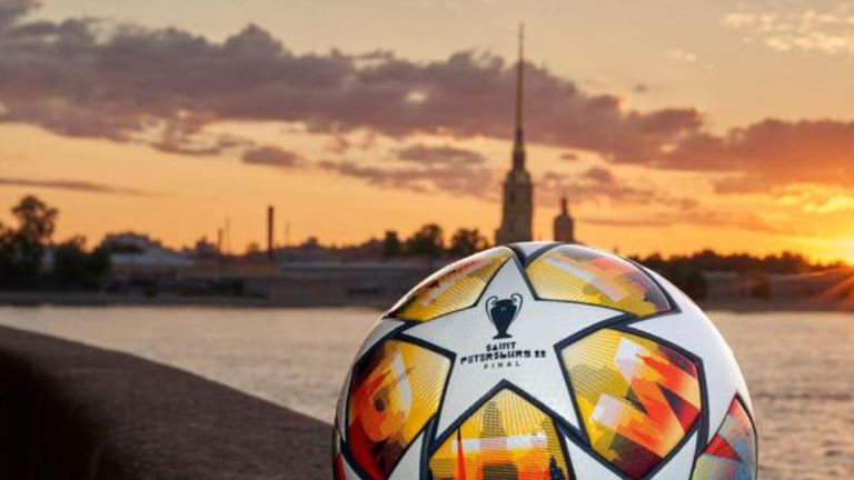 Am Montag hat Adidas den Ball für die K.o.-Phase der Champions League präsentiert (Quelle: UEFA).
