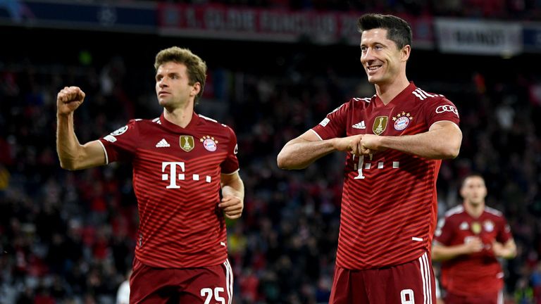 Bayerns Thomas Müller (links) und Robert Lewandowski.