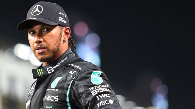 Lewis Hamilton must leave both Rennen aufpas. 