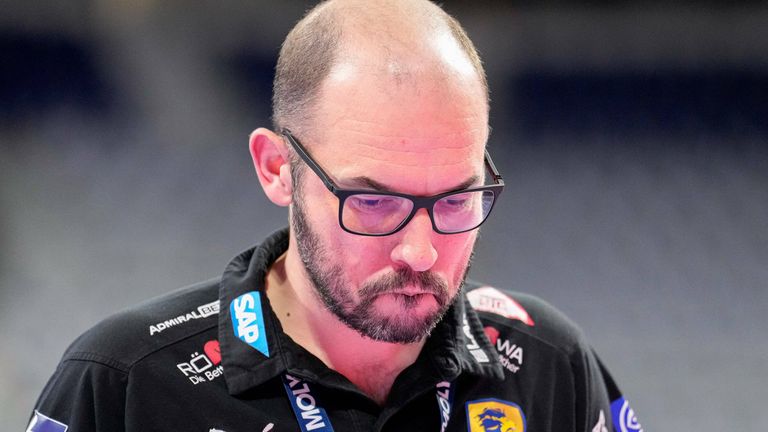 VERLIERER: Mit ihm möchte aktuell wohl niemand tauschen: Klaus Gärtner hat sich das Übergangsjahr bei den Rhein-Neckar Löwen sicherlich anders vorgestellt. 