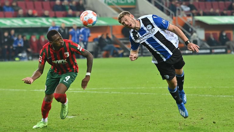 GEWONNENE KOPFBALLDUELLE: 1.  Fabian Klos, 99 Kopfballduelle (Bielefeld), 2. Lucas Höler, 83 Kopfballduelle (Freiburg), Evan Ndicka, 68 Kopfballduelle (Frankfurt), 4. Rafael Czichos (Köln), Jonathan Tah (Leverkusen), jeweils 66 Kopfballduelle